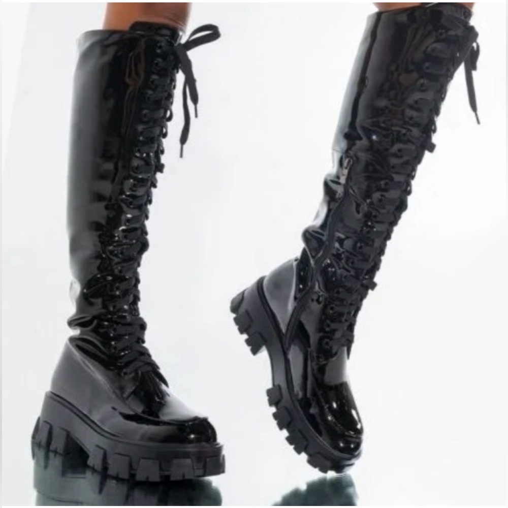Azalea Wang Glossy Black Lace-Up Boots